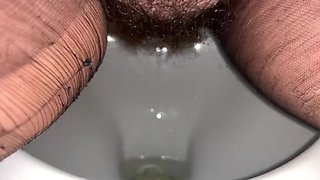 Mature Italian Housewife Pisses in Pantyhose on Toilet Then Gives Blowjob in 4K