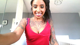 Slutty Secretary Caught with Porn Begs to Save Her Job!