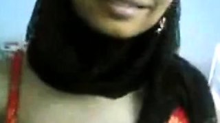 Malaysian Hijabi Gives Blowjob in the Office