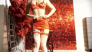 My sexy red glamour lingerie video for some steamy fun