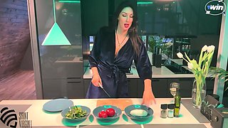 Delightful cougar temptress incredible sex scene