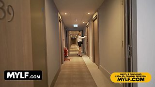 Appreciative uk cougar filthy frankie takes credit cards for pulling down her panties down - shag street