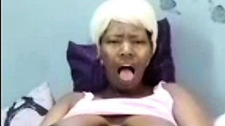 African pregnant lady loves