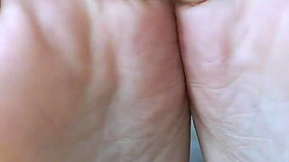 Humping Fool for Feet