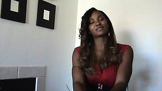 Sexy amateur masturbating and shows hot ass