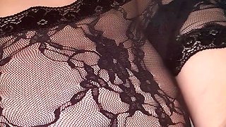 Big boob brunette masturbates on webcam