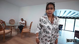 Kitty's Interracial Breakfast Passion in a Wild Spicy Scene