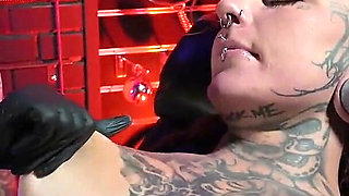 Stunning Dreadhead Gets It in All Her Holes
