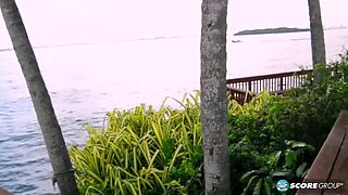 Huge Tits Tiggle Bitties In A Bikini Outdoors In Miami