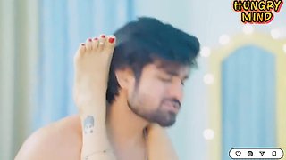 Desi wife does not take care of herself, her thirst is like this only. Romantic passionate husband and wife