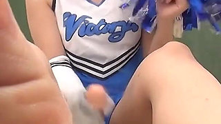 The Cheerleader Natsuki Kisaragi Offers You Her Dirty, Smelly Feet to Start the Day 足/つま先