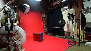 Young amateur teen in solo masturbation playing with herself