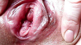 Her swollen creamy cunt is delicious! Eating a aroused puffy pussy. Creampie. Female orgasm. Extreme close-up.
